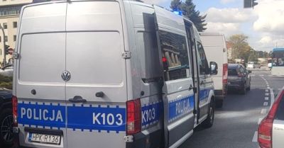 Fiat uderzył w tył citroena na Rondzie Dmowskiego